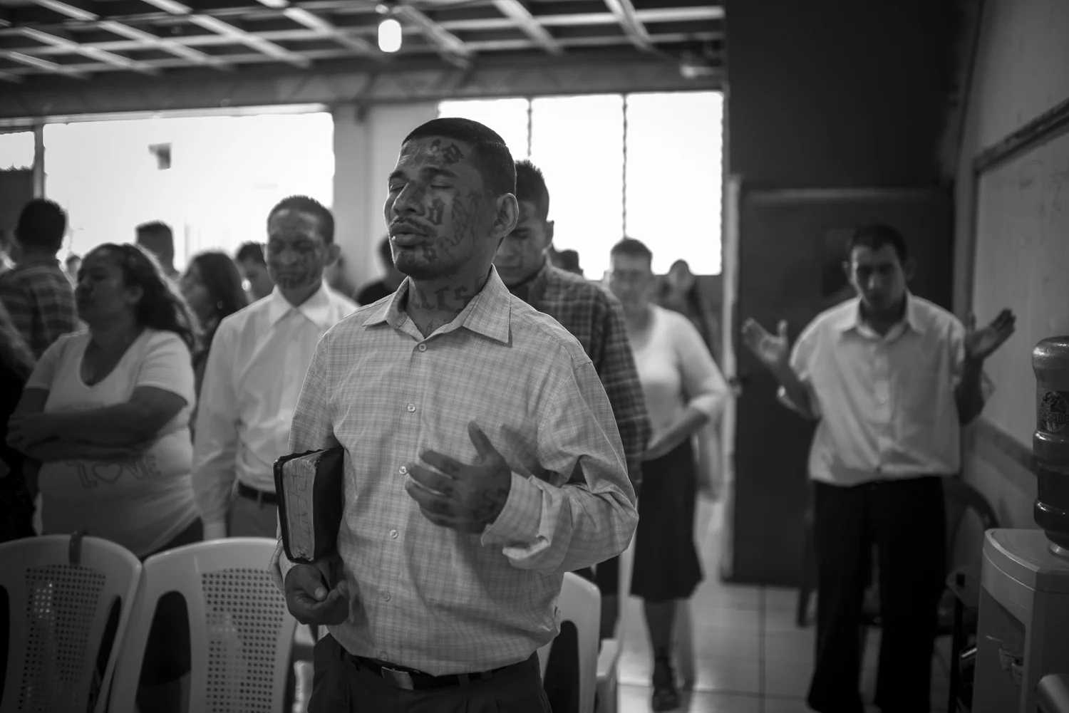 The next Sunday after his released, Carlos participates to the worship, for the first time in public at the Eben Ezer Chruch.(San Salvador, El Salvador, April 22, 2018) Credit: Nadège Mazars / Hans Lucas studio