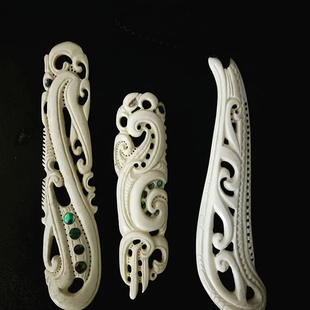 Taonga...
#maoricarving #maori #bonecarving #paitangi #paitangiartandink #nz #originalart #indigenous