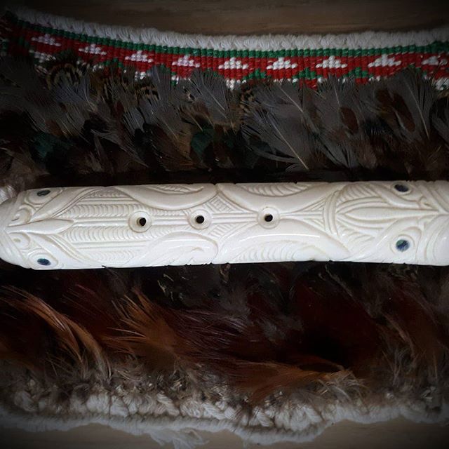 Koauau bone flute
#maori #carving #paitangi #paitangiartandink #maori #maoricarving #bonecarving #music #originalart #nz #nzart #indigenous