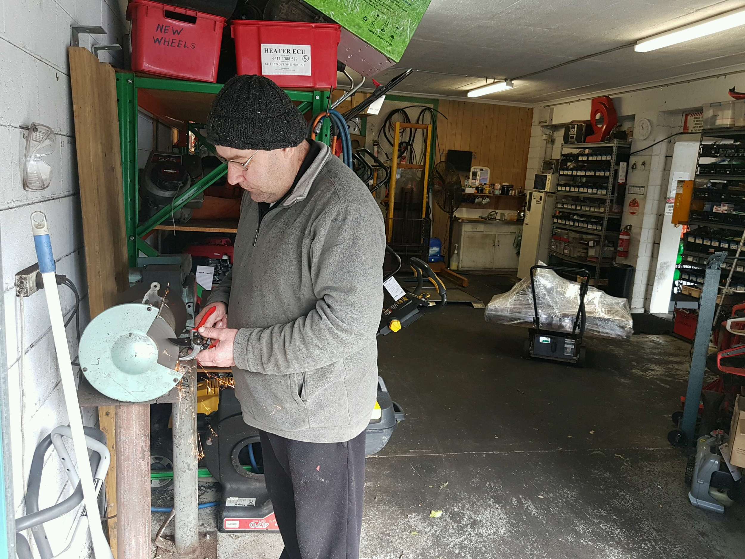 Bring your garden tools in to Murray to sharpen them up. 