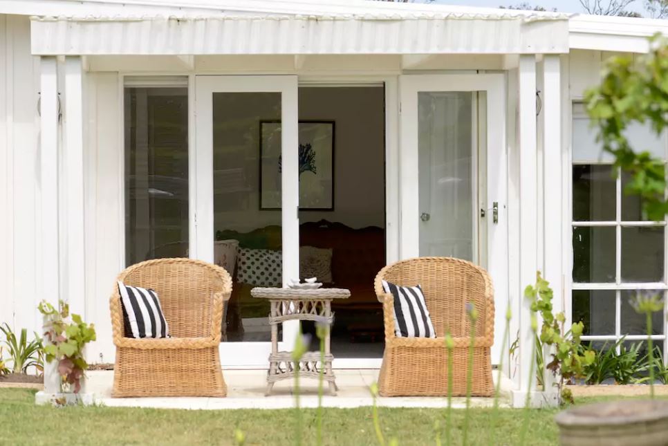 The Cottage in Mount Eliza. Hosts: Julie and Peter.