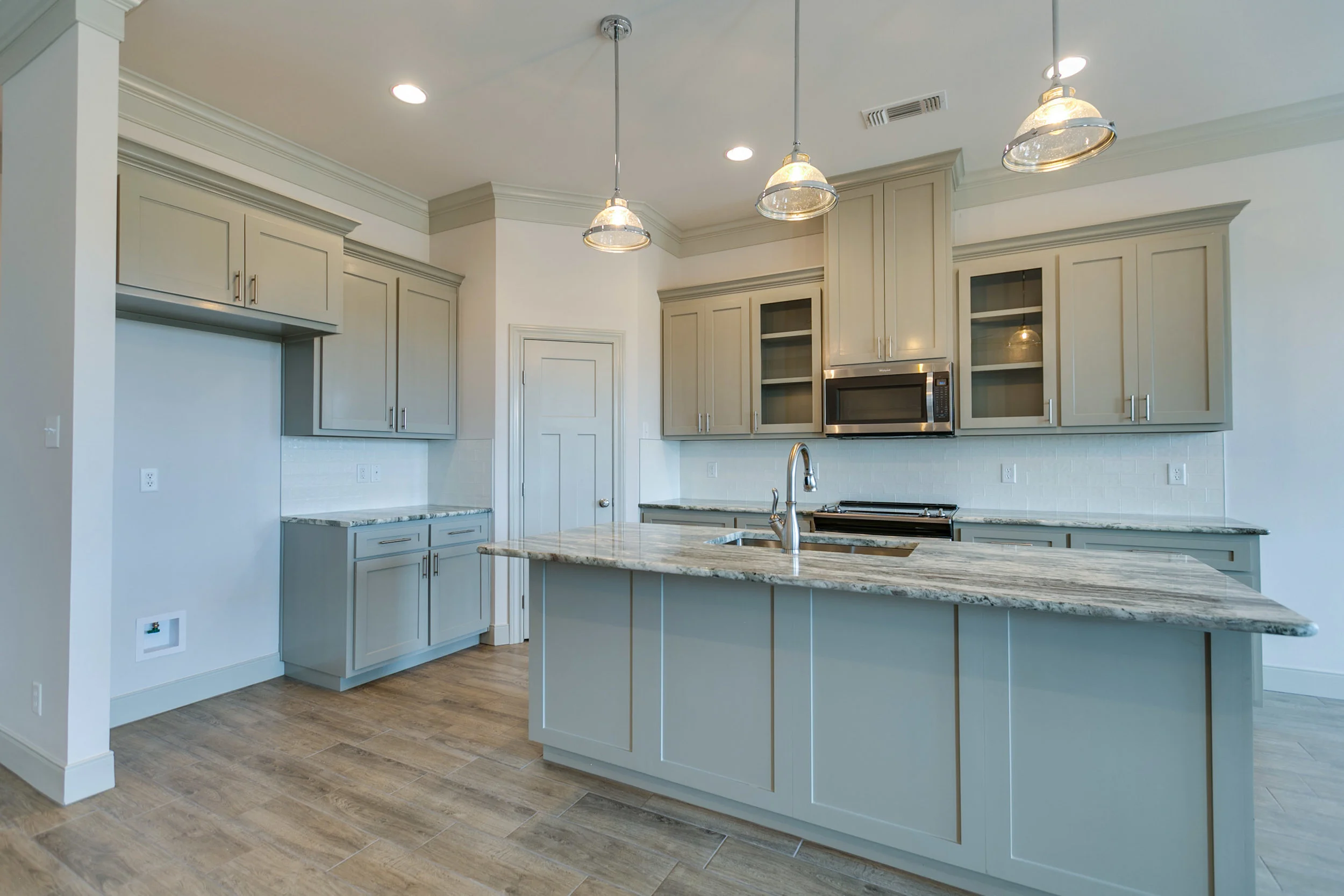 6L4A0018blended.jpg