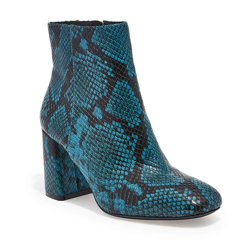 snakeskinNYFWStreetStyleTrends.jpg
