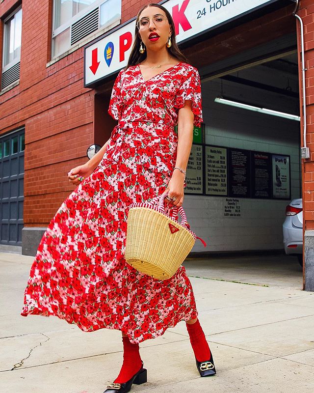 ~ #NYFW Day 5, Look 1: garden party vibes in a full look from @farfetch 🌹‼️💋to be honest, getting all of my looks together for Fashion Week can be very stressful. That&rsquo;s why when brands like Farfetch offer to loan you a head to toe look you s