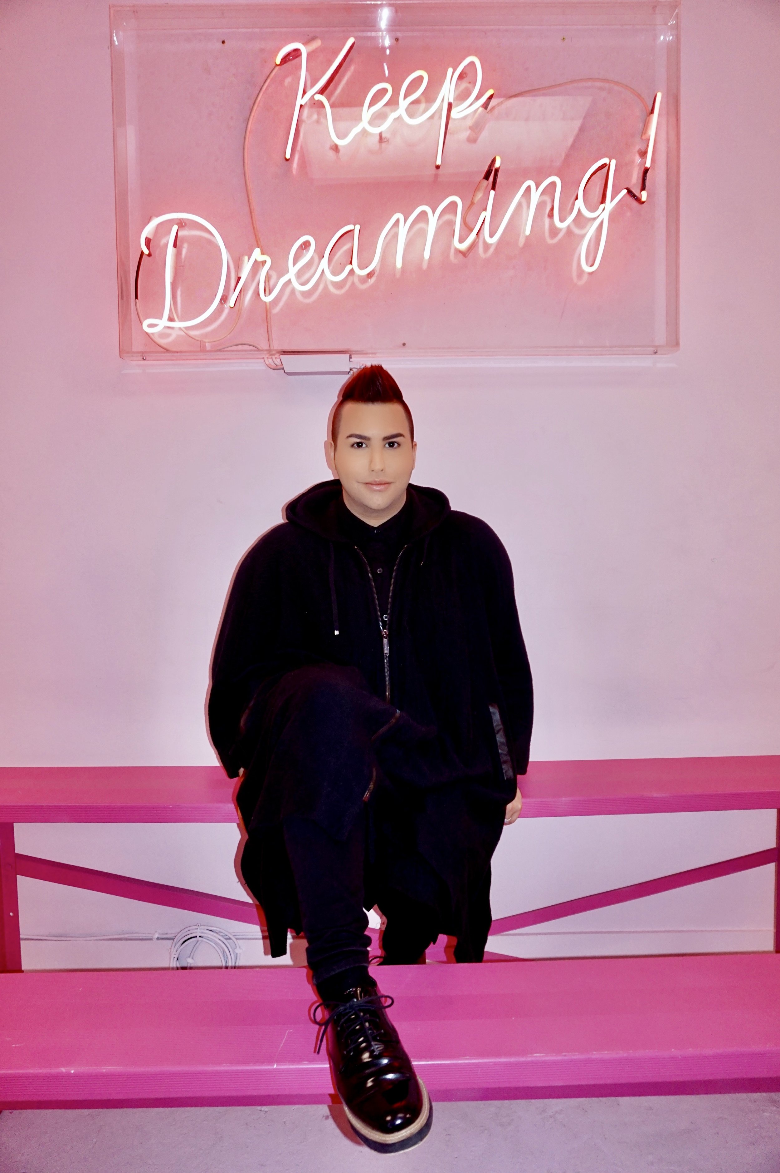 dreamFacetune_23-04-2019-13-36-53.jpg