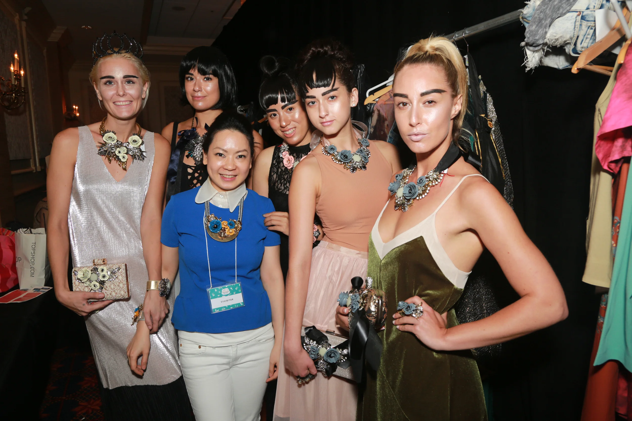 Strike poses with my models - @Hilton Chicago Hotel