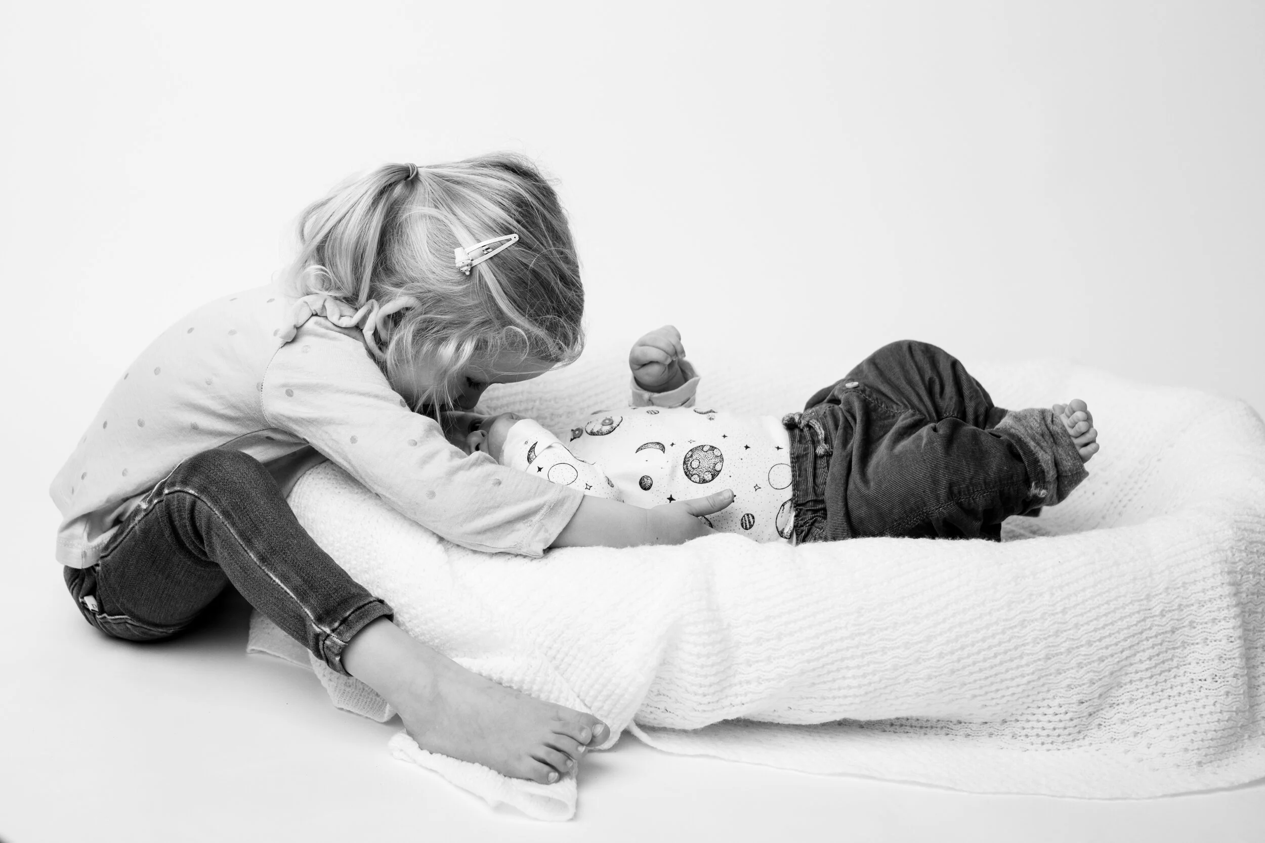 Modern parenthood: Loneliness, perfectionism, and anxiety? 