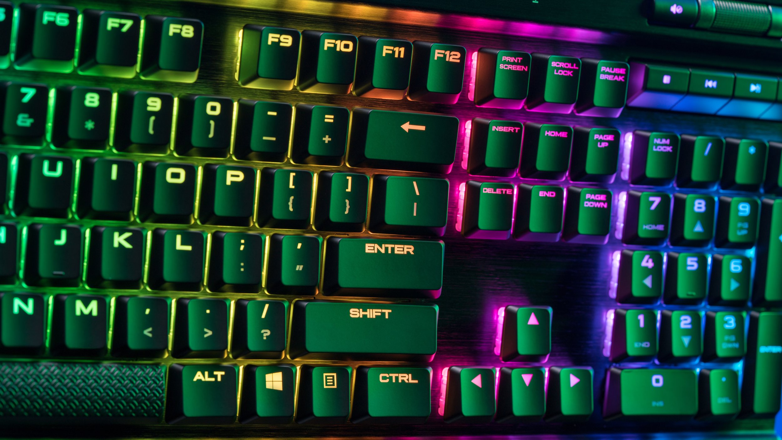 Corsair_K70_MK2_2.jpg