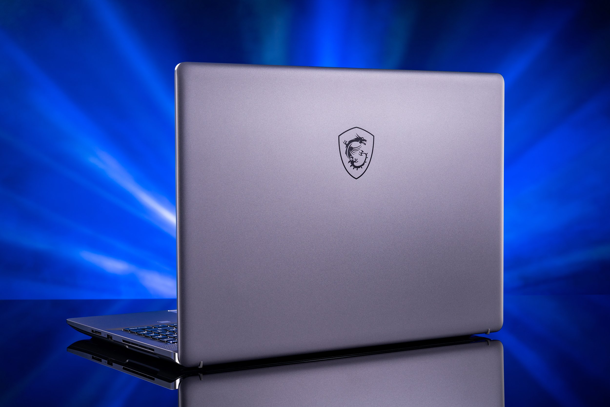 MSI_Laptop_Creator_Z16_2.jpg
