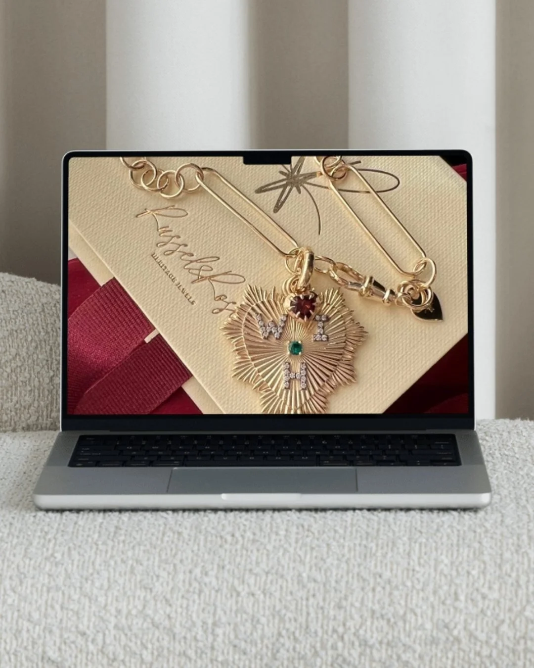 hwcs-honey-wylde-creative-studio-derryn-orpen-designer-digital-artist-graphic-designer-210.jpg