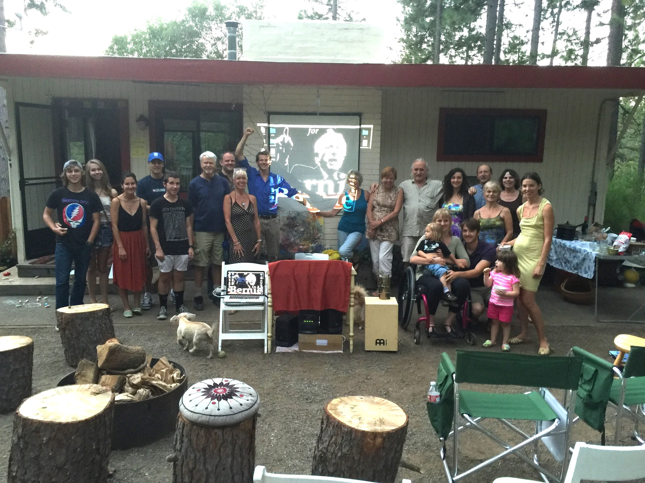 People's Victory Potluck This Sunday!