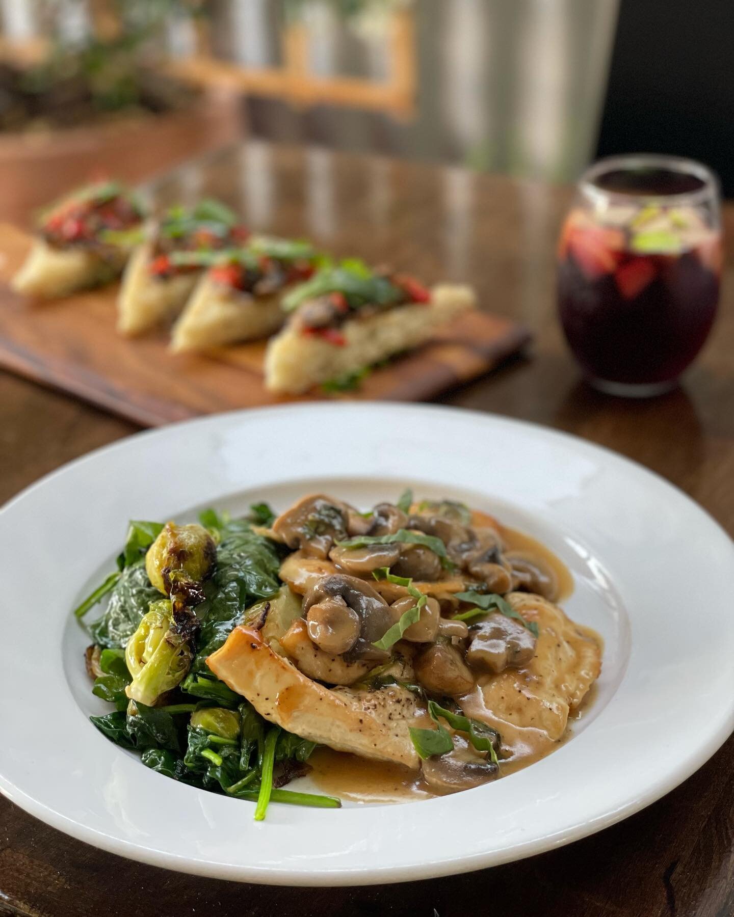 Terra ⛰ or Mare 🌊? Swipe to take a peek of our two tasting menu options for #fathersday ❣️

Whether you&rsquo;re in the mood for Chicken Marsala or Seabass and Mussels, we&rsquo;ll have a home cooked meal and glass of Sangria 🍷 waiting for you! 

J