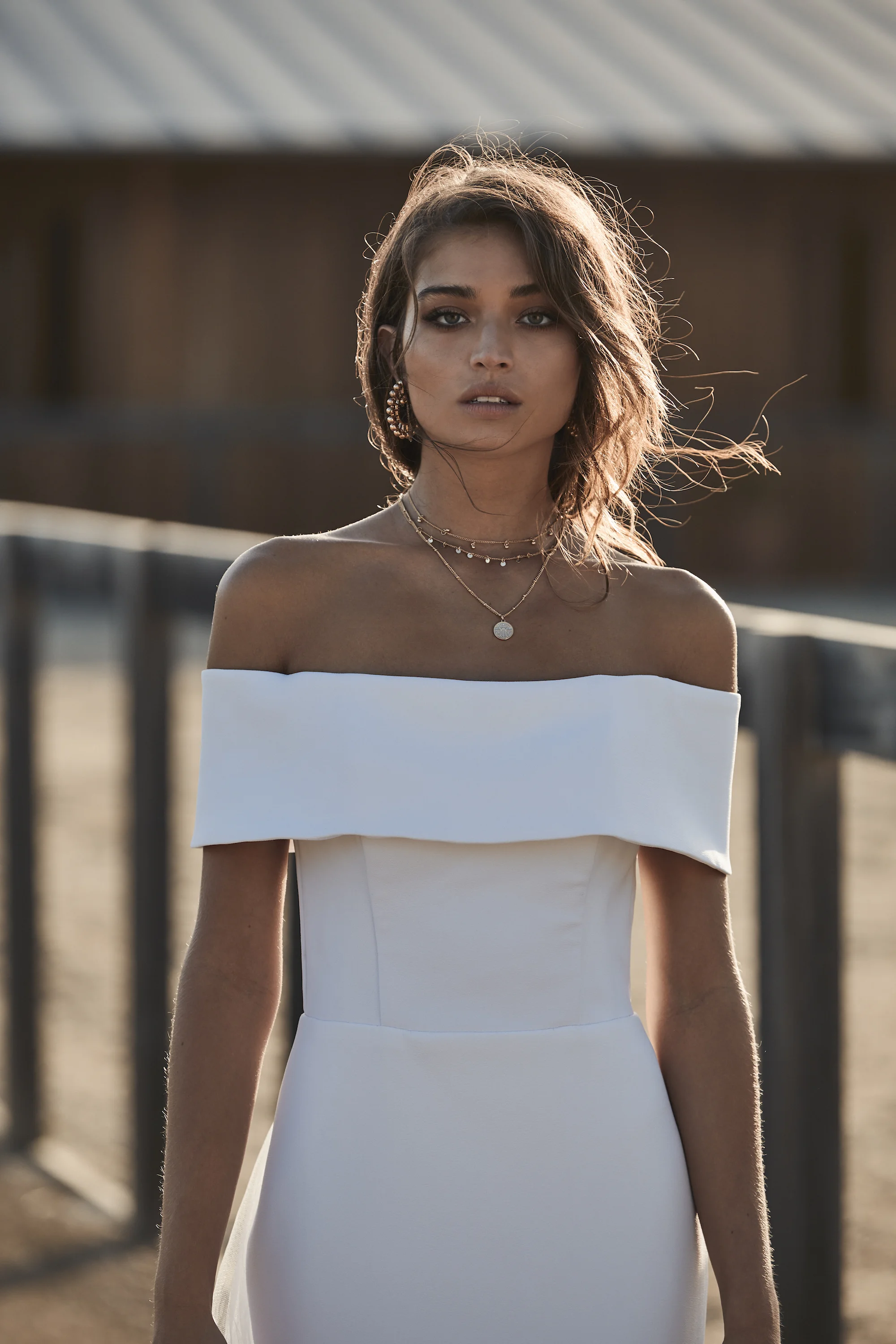 hosen-new-reign-aubrey-wedding-dress-colour.jpg