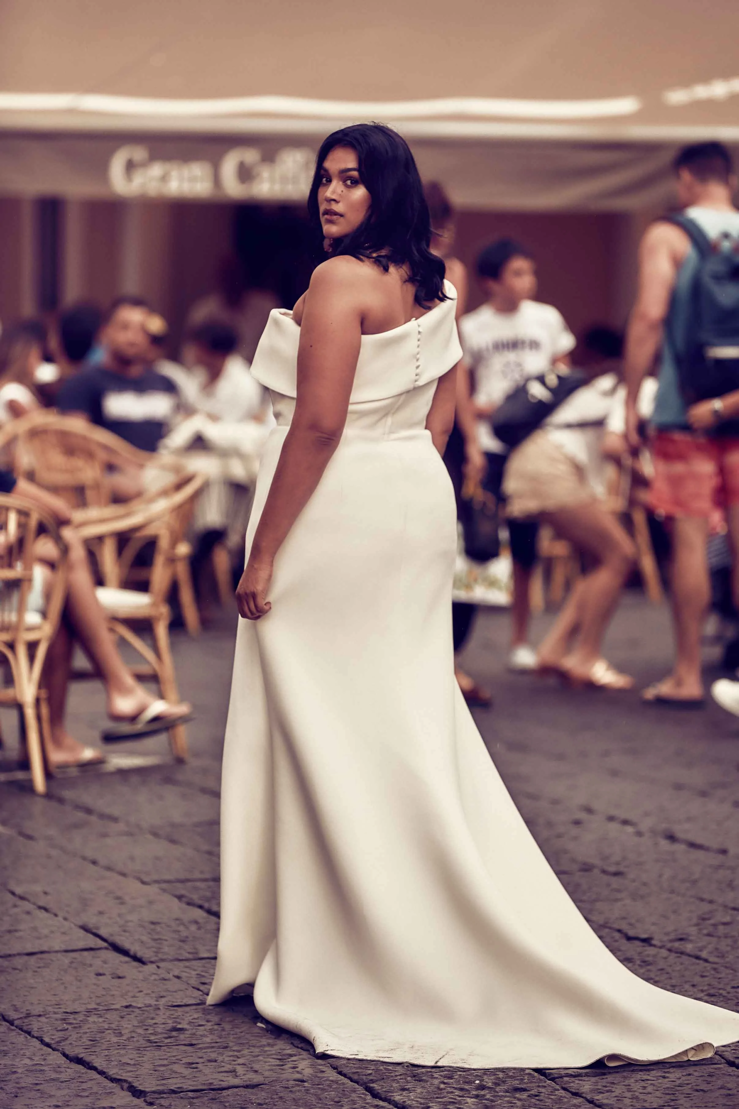 chosenbyoneday-labelladonna-2018-curve-byron3.jpg