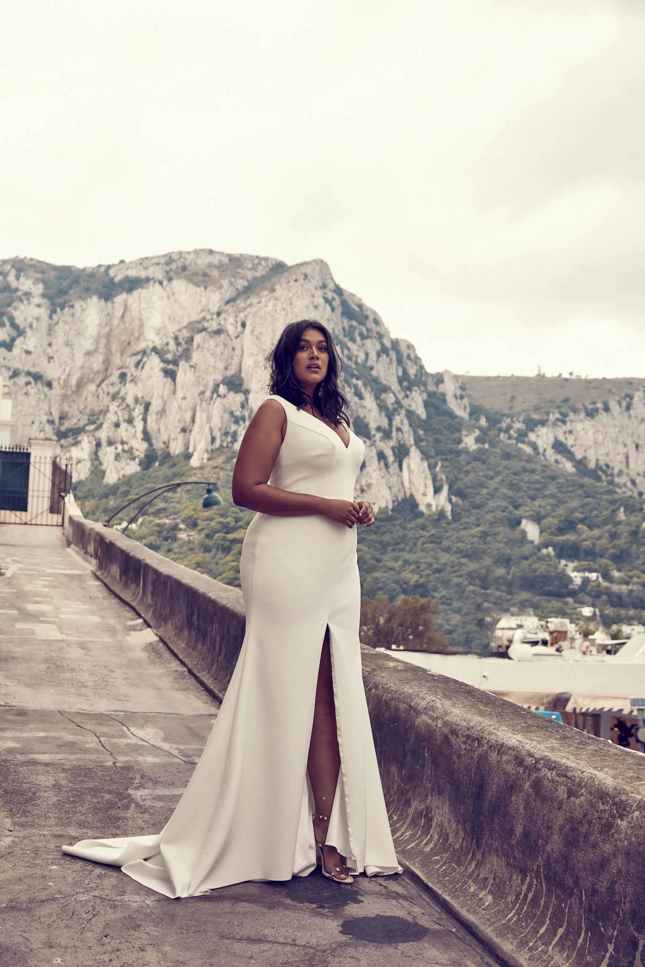 chosenbyoneday-labelladonna-2018-curve-clara.jpg