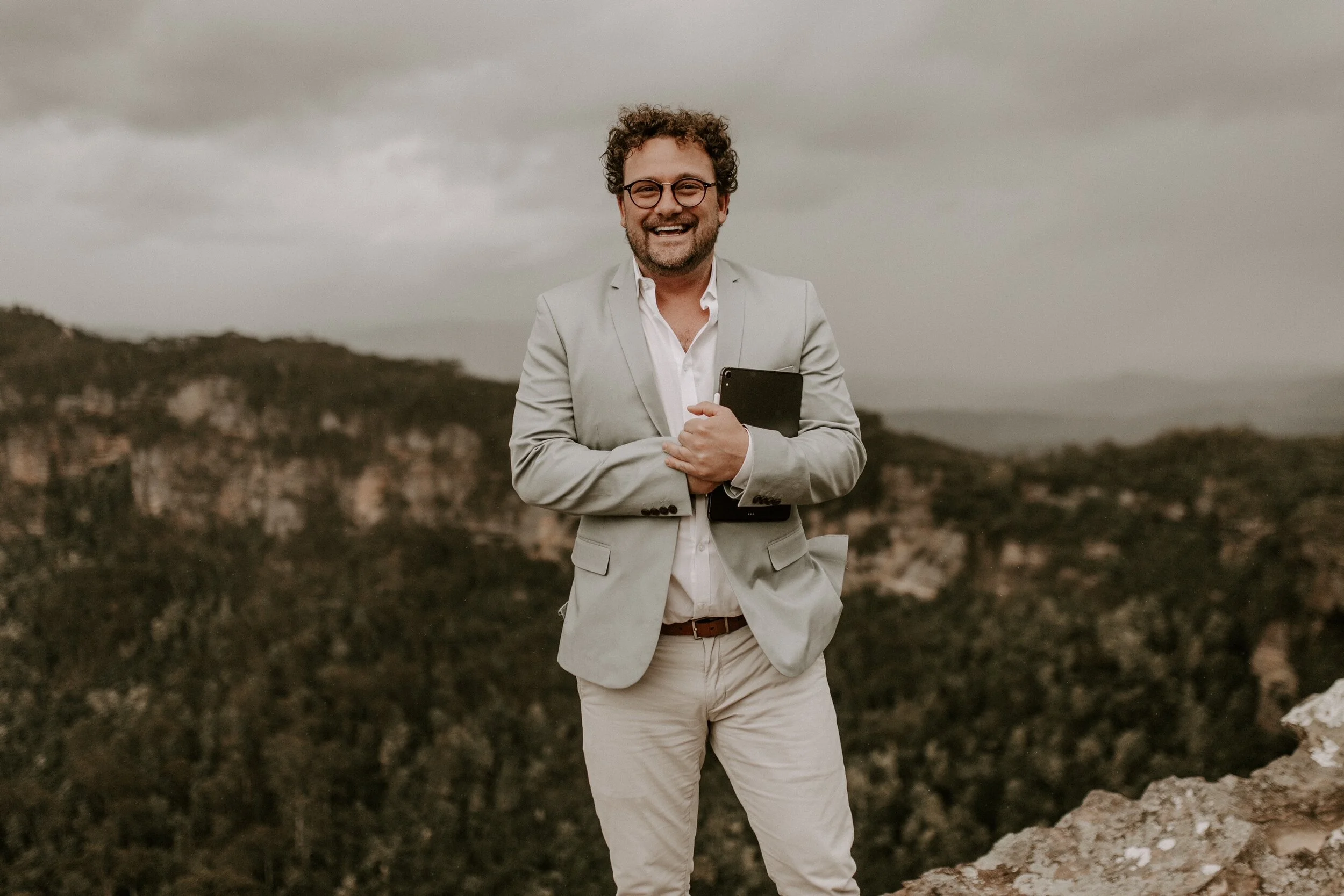 Sydney Celebrant  Oliver Thomson  |  Image By  Hayley Rafton