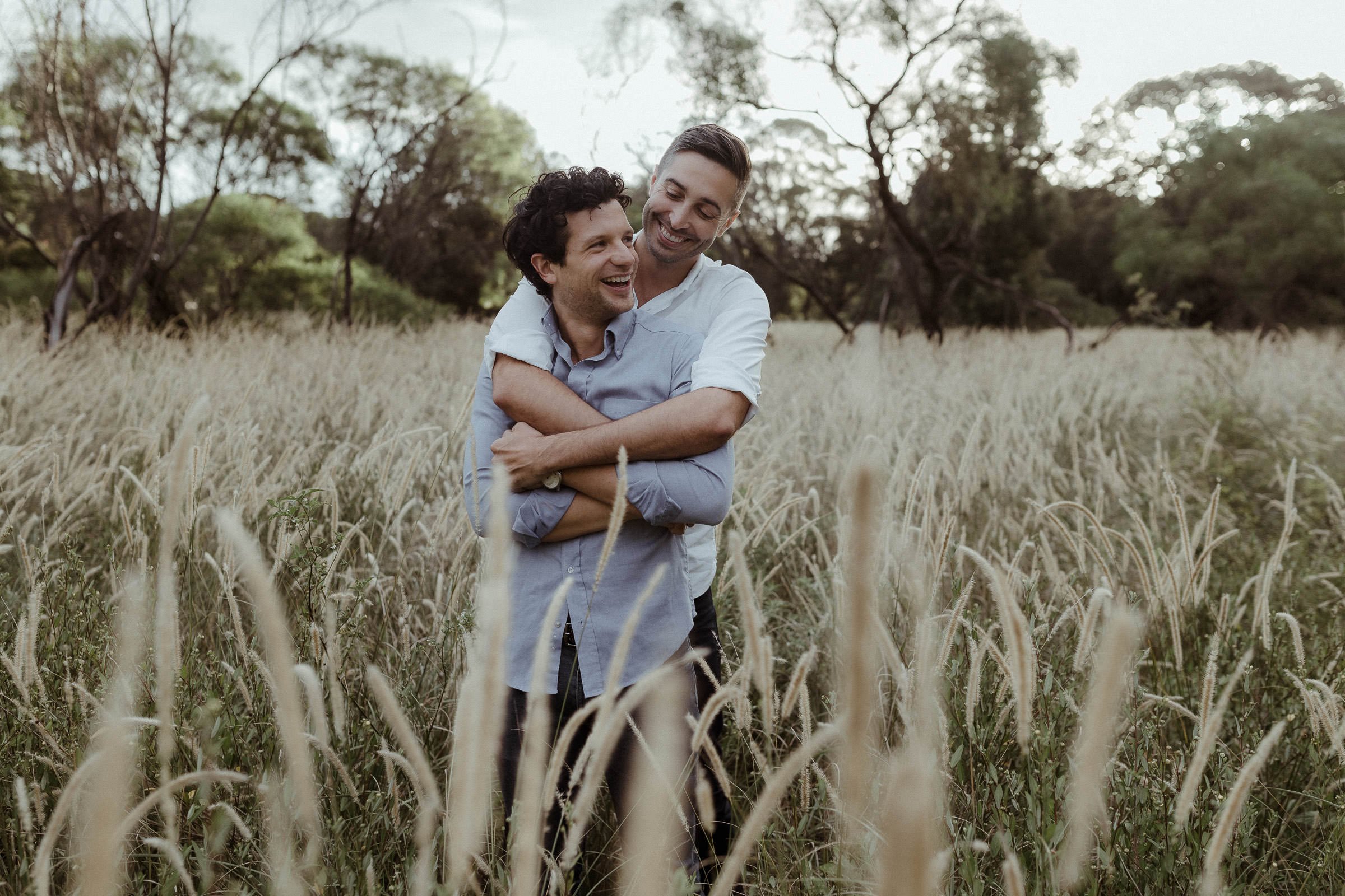 lgbtq-couple-anniversary-session-in-the-countryside-13.jpg