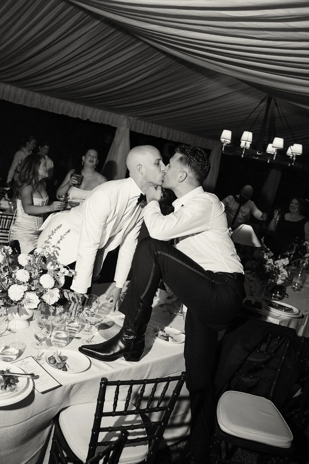 Gregory and Ethan: An Effortlessly Chic Black-and-White Garden Celebration