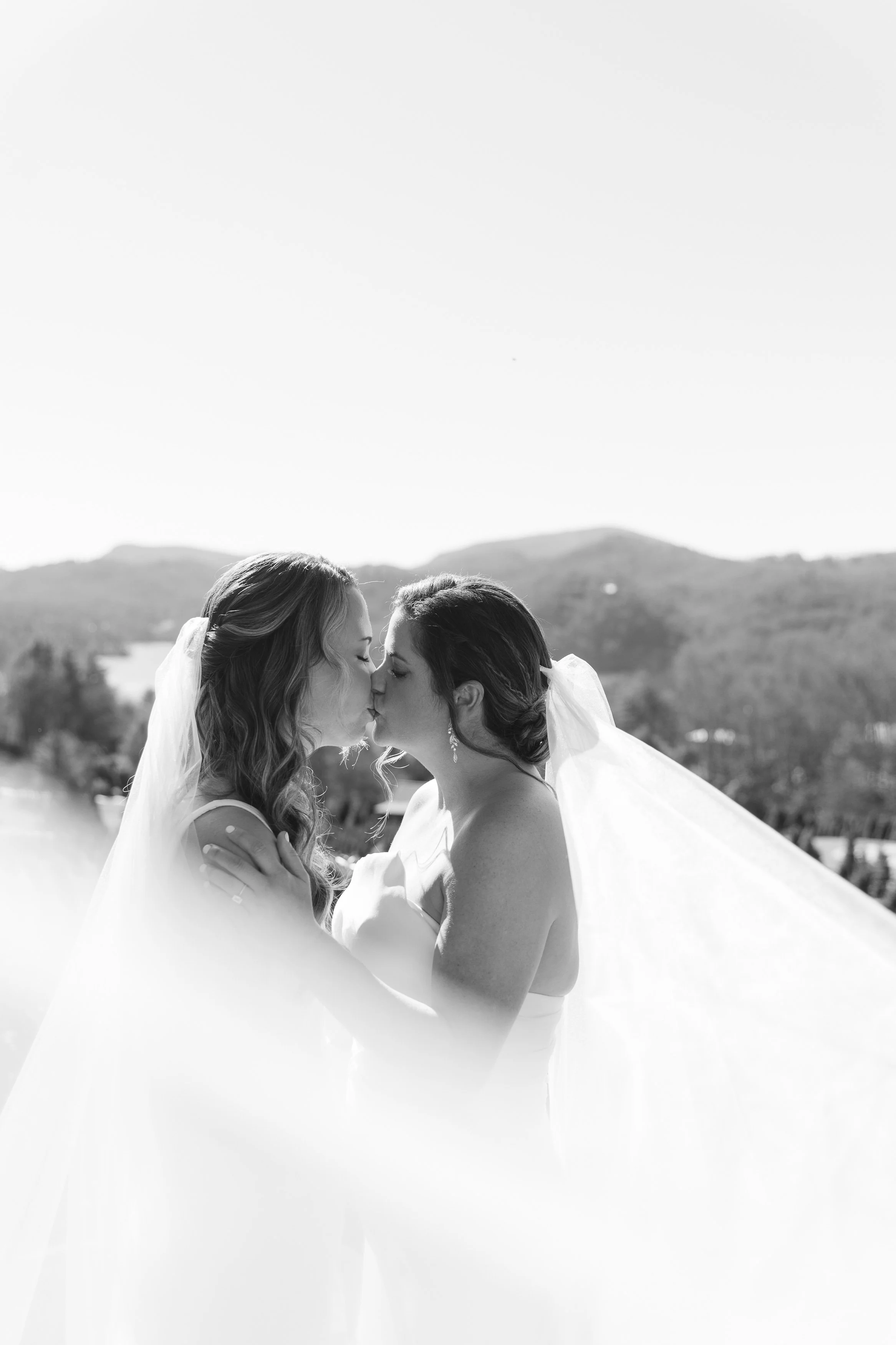 A Conversation With Wedding Photographer Cass &amp; Co. 