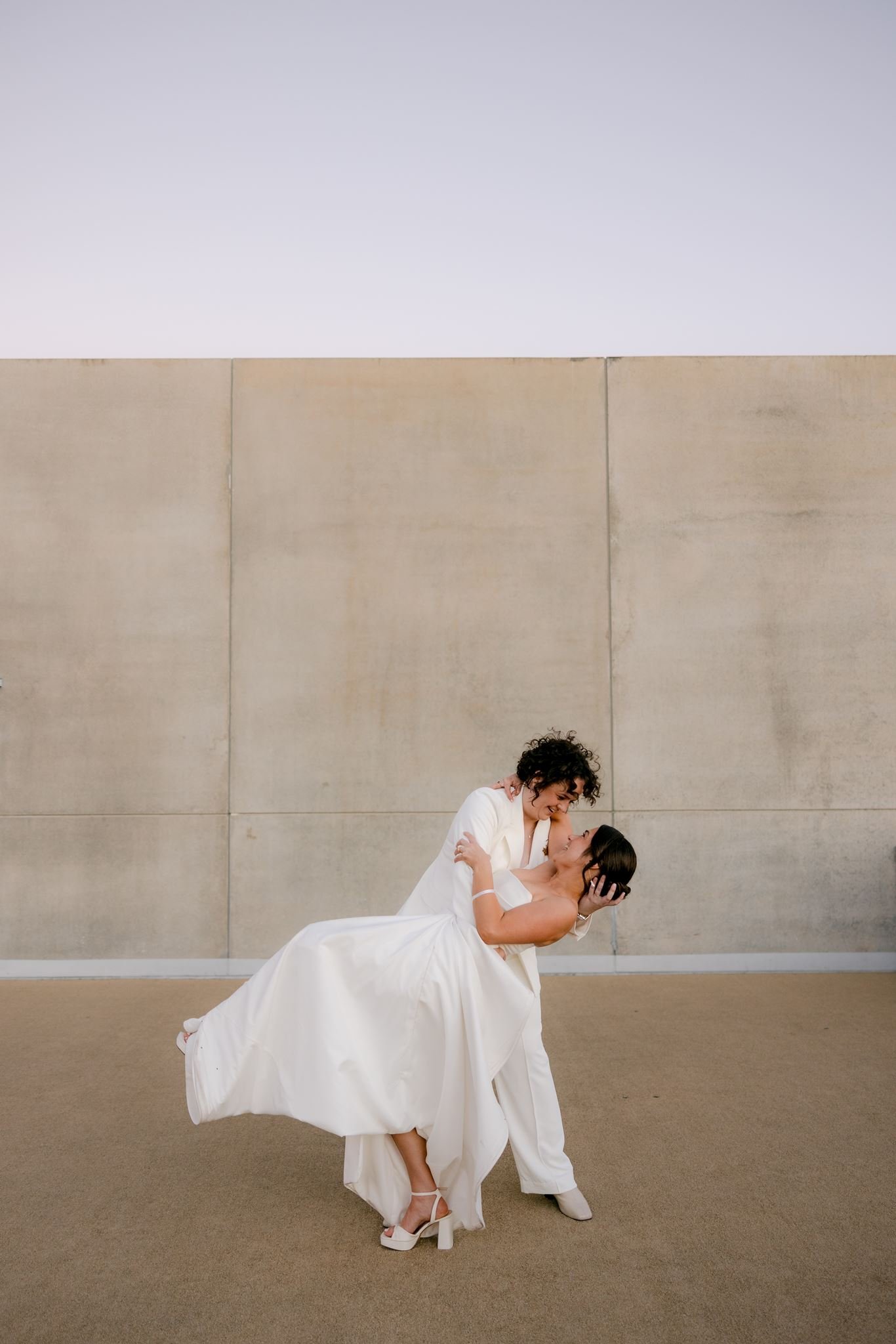 Liz & Kate Wedding Previews-186.jpg