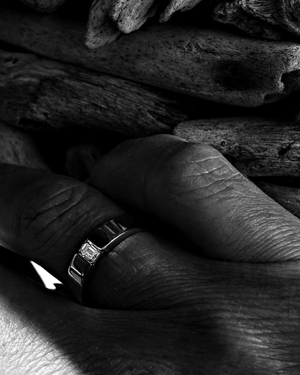19_ECHO-Pure_worn-driftwood-close.jpg