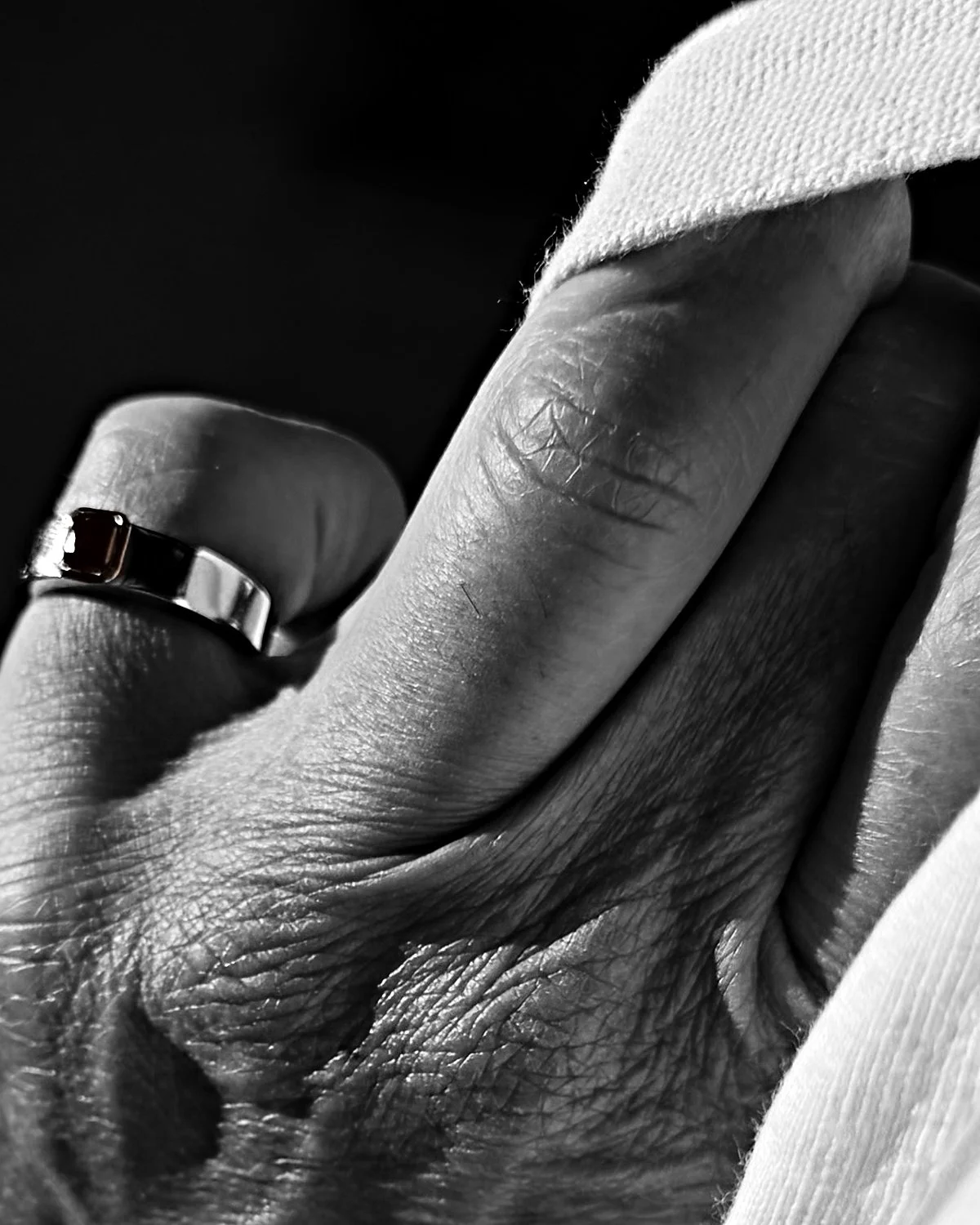 27_ORIGEN_worn-linen.jpg