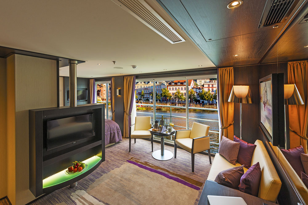 RoyalSuite_view-1.jpg