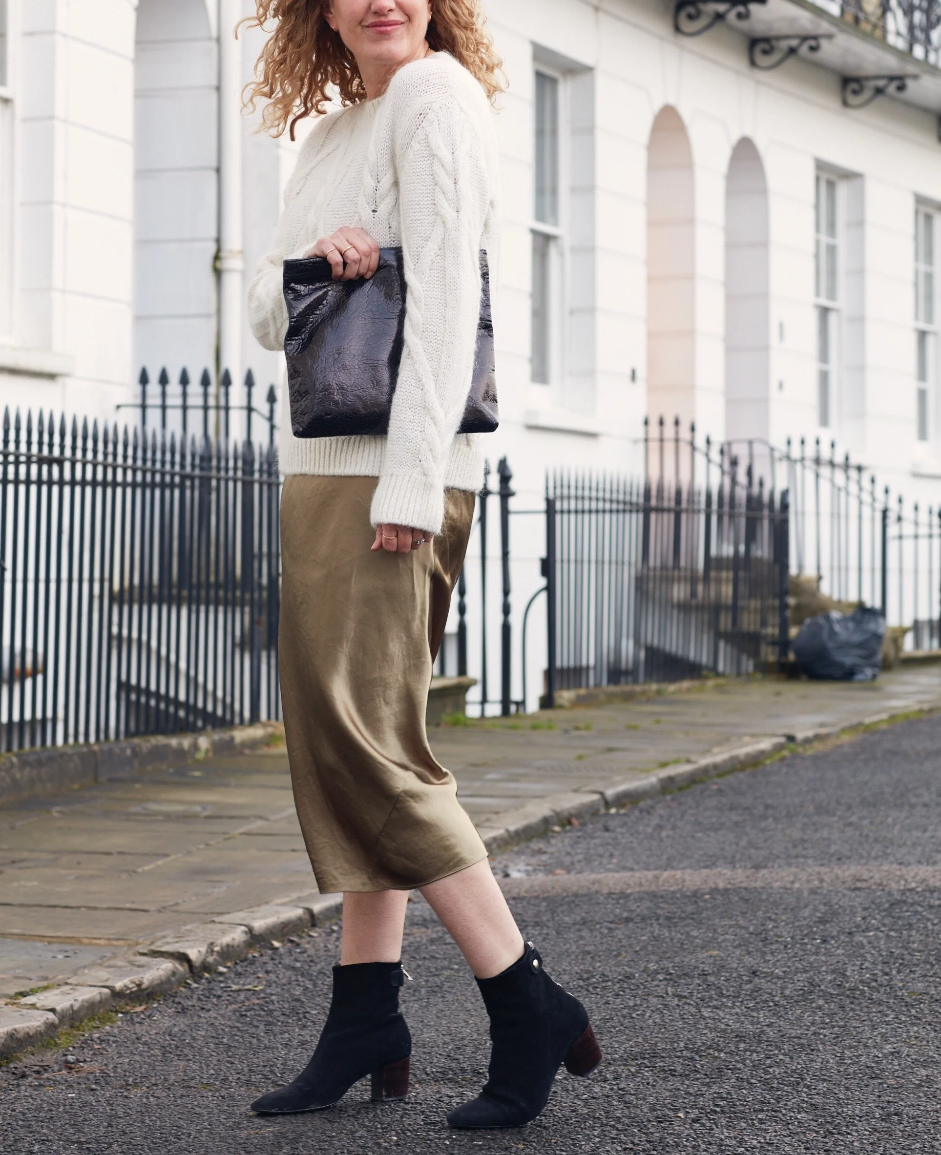 INSTAGRAM SHOP - THE GROWN UP EDIT
