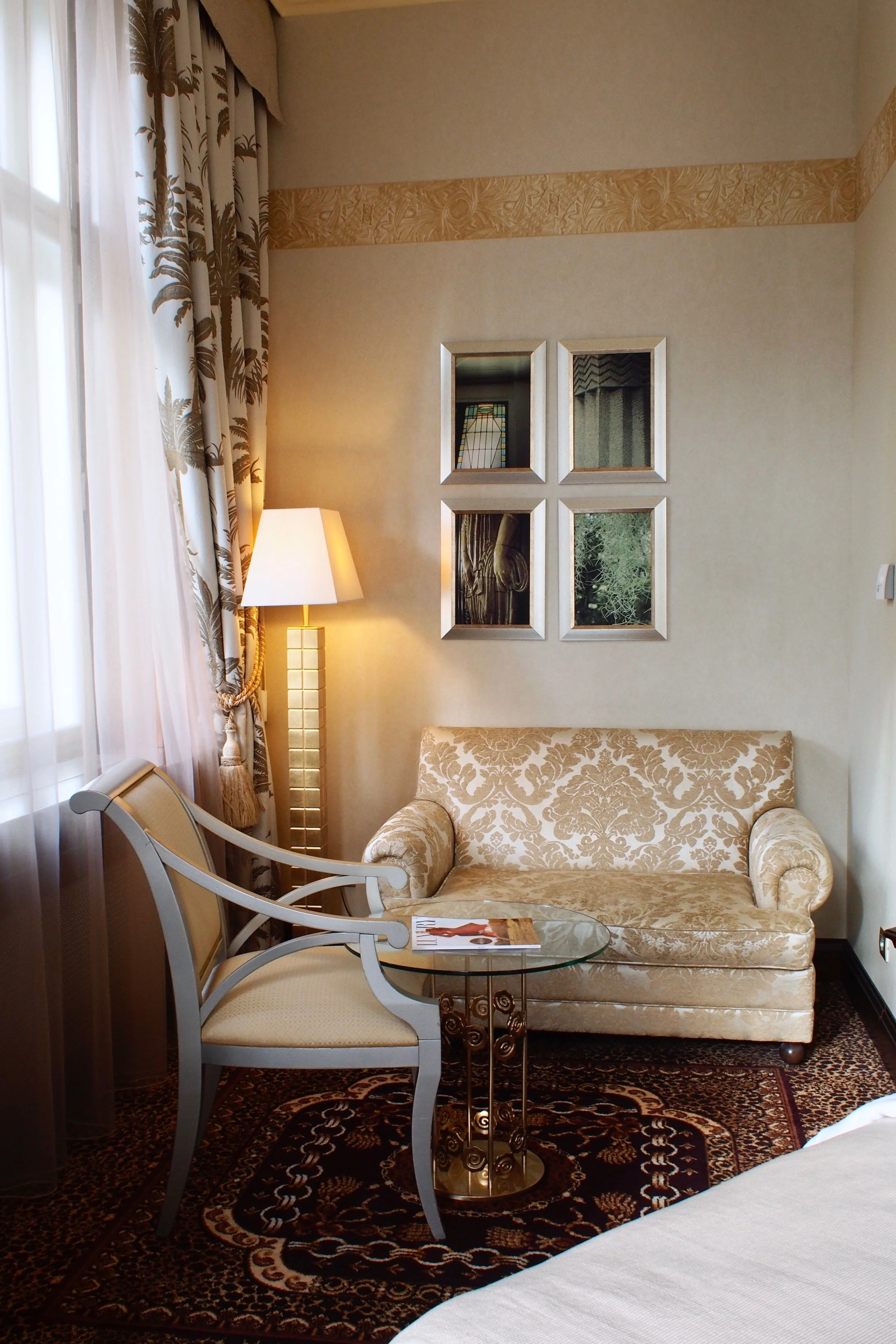 3 DAYS IN PRAGUE - The Grown Up Edit.jpg