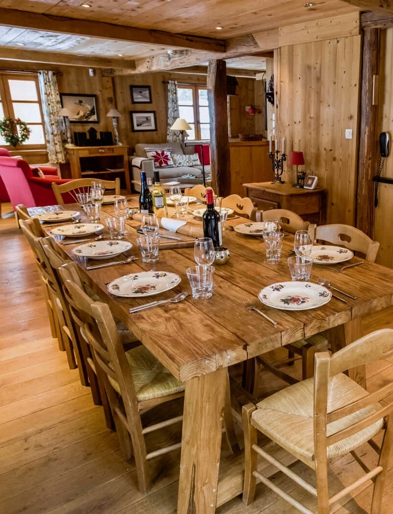 CHALET LES OURSONS - LE TANIA - The Grown Up Edit 2.jpg