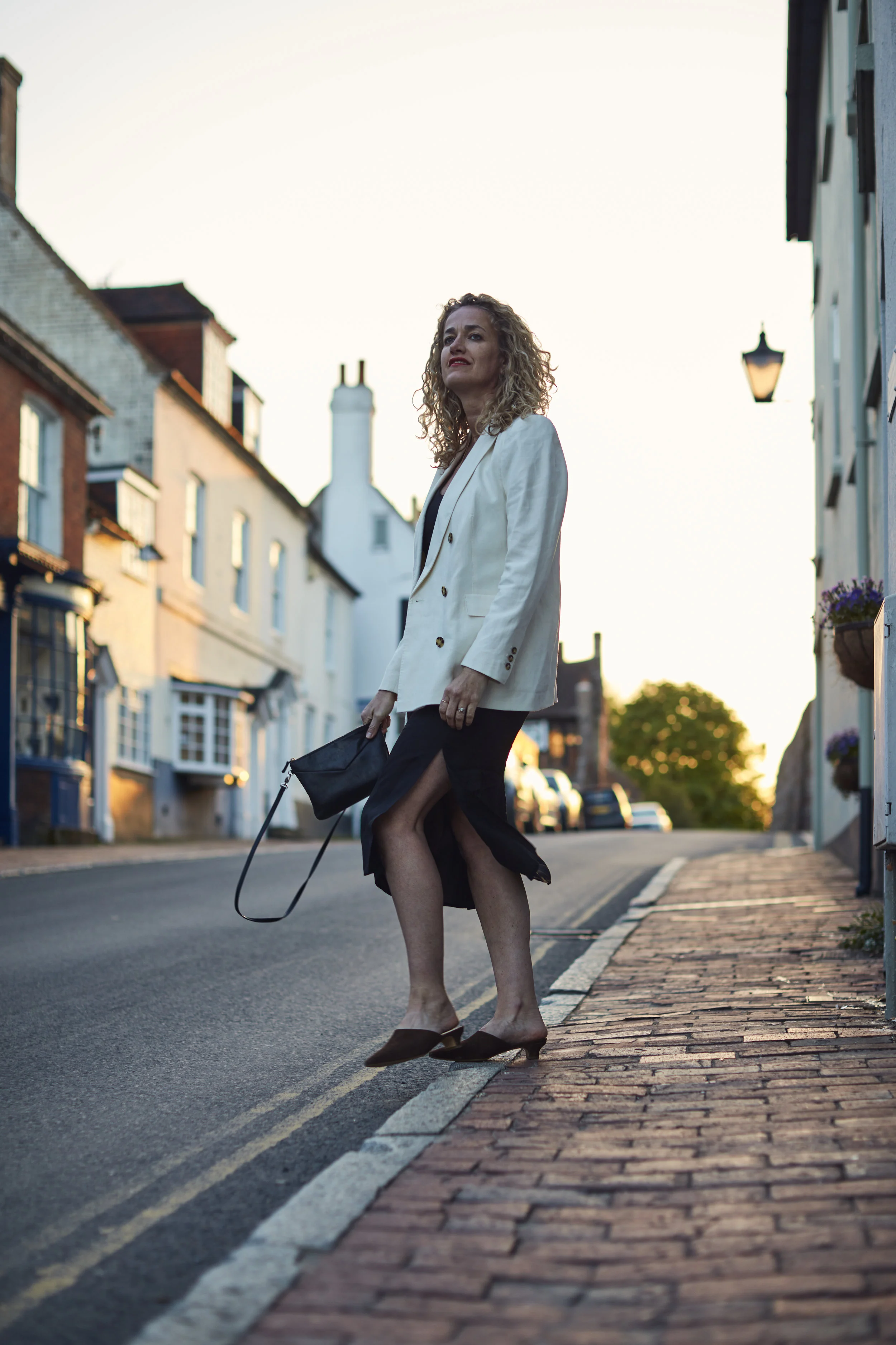 INSTAGRAM SHOP - THE GROWN UP EDIT