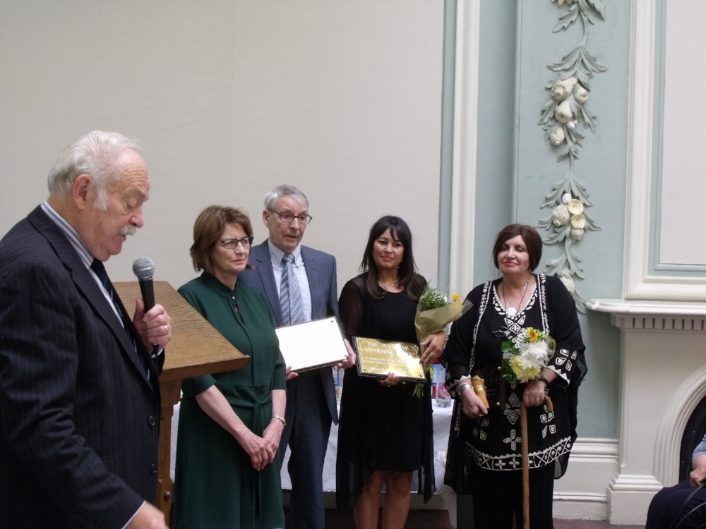 L-R MARTIN DAVIES CHAIR OF THE BOARD; LOUISE ELLMAN MP, BILLY THOMPSON, MARIA JULIENNE, EILEEN HALLIGAN JNR