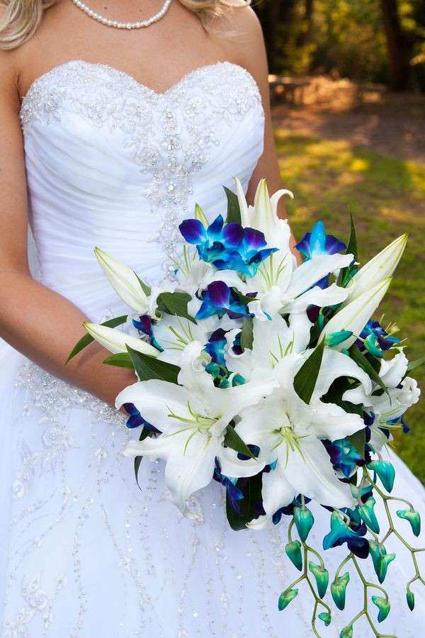 fiori-blu-per-il-matrimonio.jpg