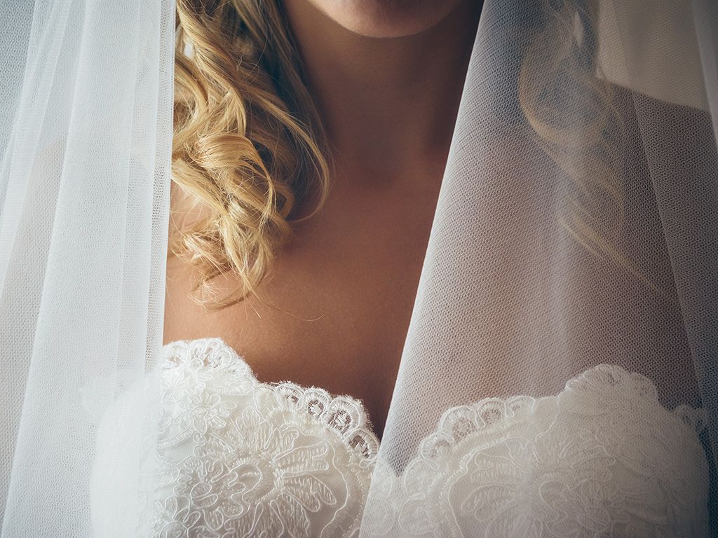 SPOSA ABITO DA SPOSA TENDENZE ABITI DA SPOSA 2018 SPOSARSI SPOSI MATRIMONIO LANGHE E ROERO IDEE NOZZE .jpg