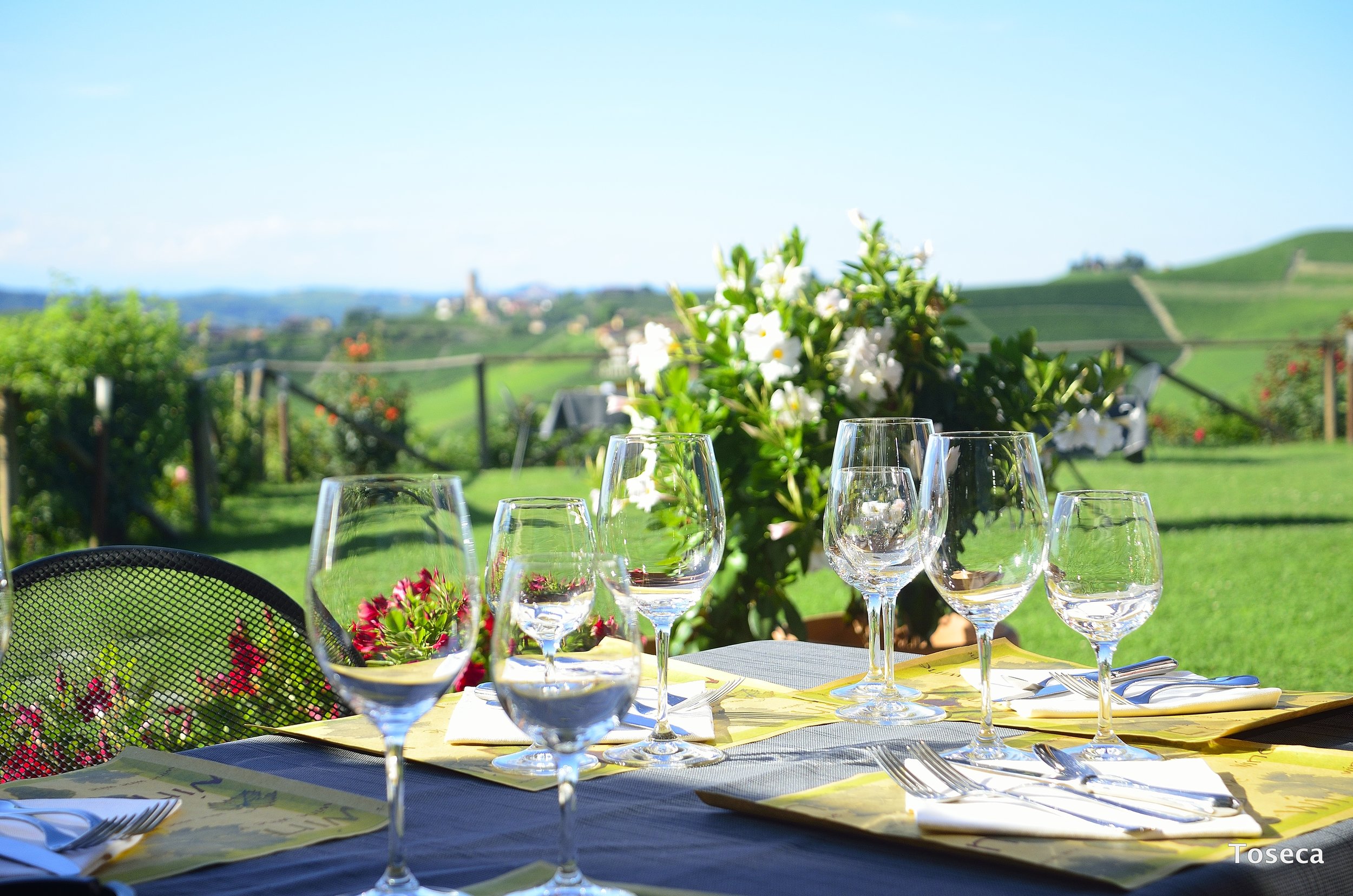 _DSC6683casa nicolini barbaresco ristorante matrimonio location nozze sposarsi nelle langhe hotel in langa vista panoramica.JPG