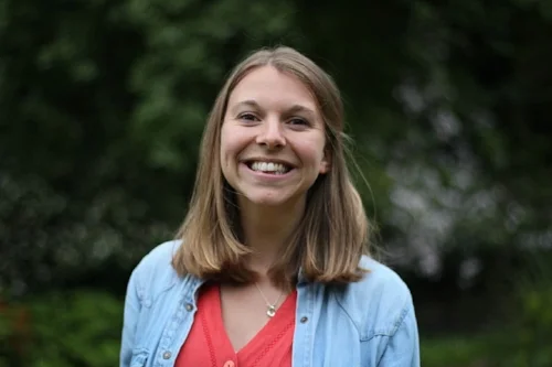 headshot 2.jpg
