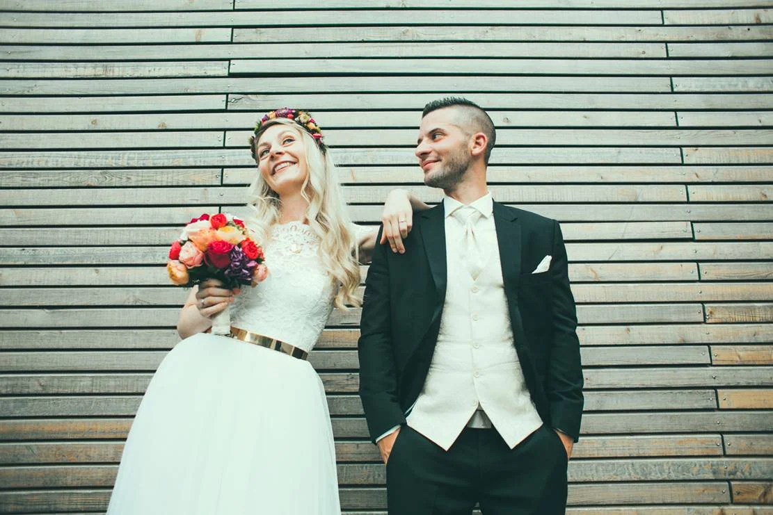 Rotknopf_Hochzeitsanzug_Gatterbauer4.jpg