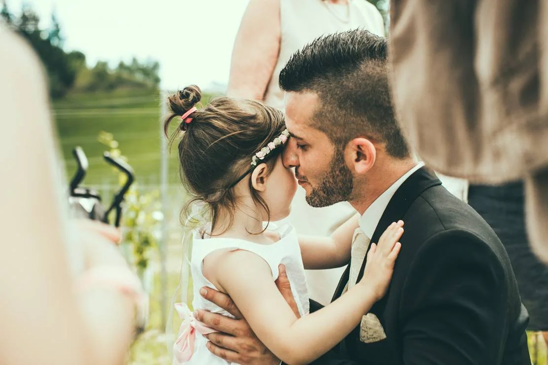 Rotknopf_Hochzeitsanzug_Gatterbauer5.jpg