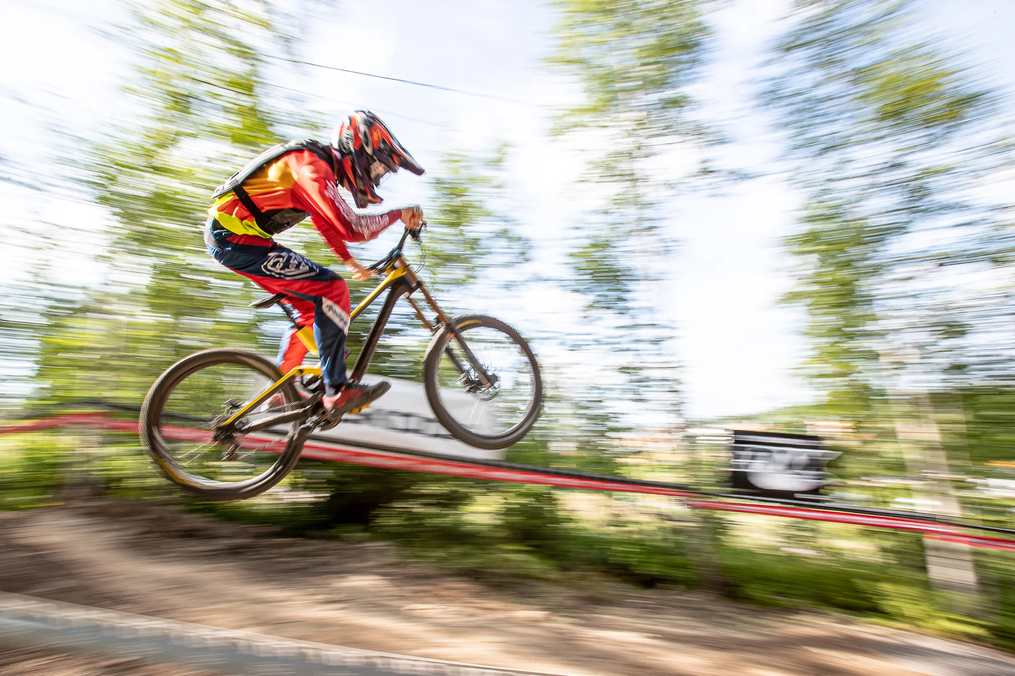 Downhill cycling