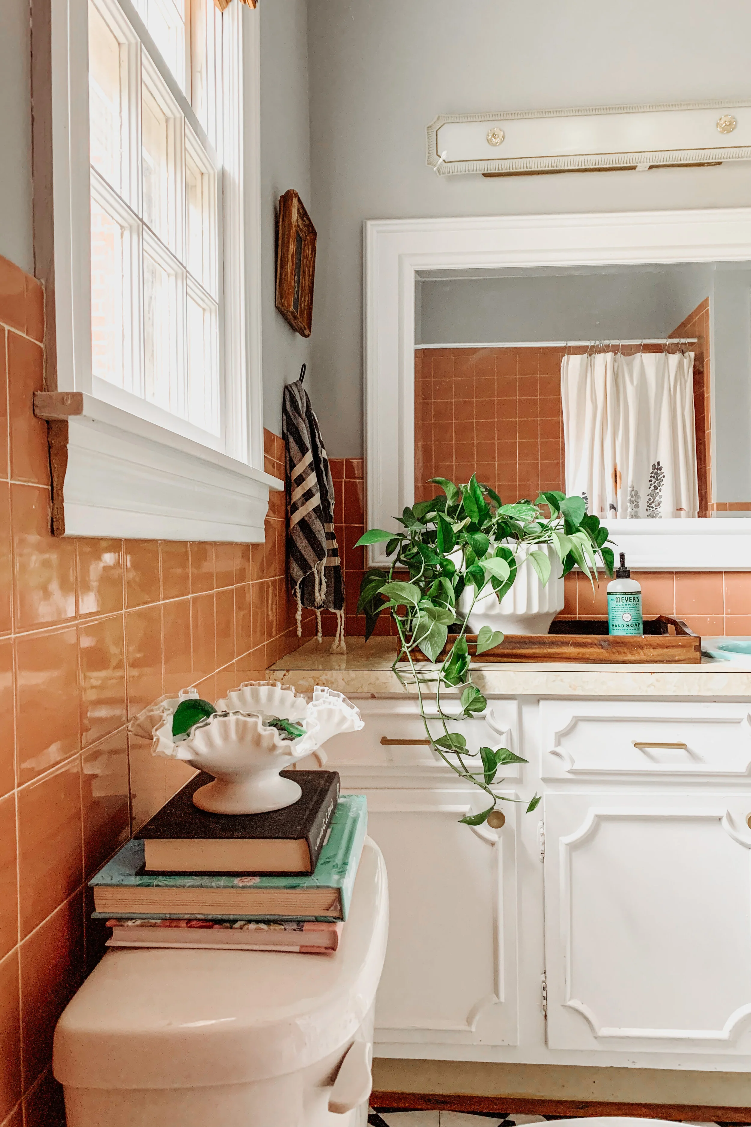 a slow renovation: our downstairs bathroom