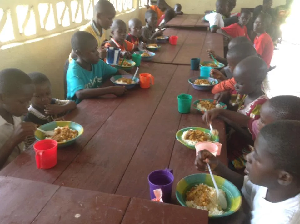Mealtime at BMI Back to school.jpg
