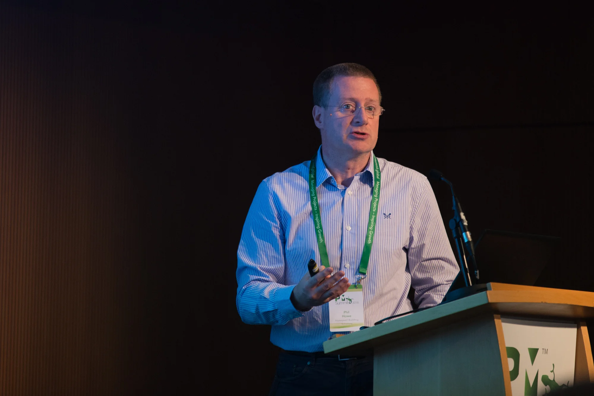 LOW RES-3953-PhilH-04.JPG