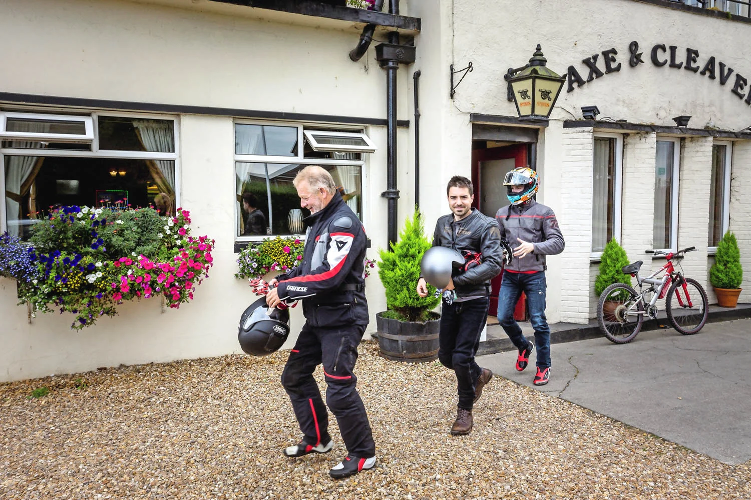 outside pub.jpg