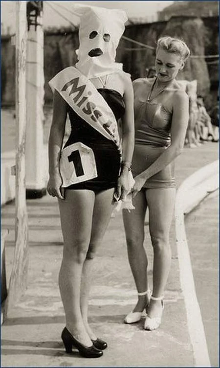 Miss Lovely Eyes, 1930 (this is so creepy)