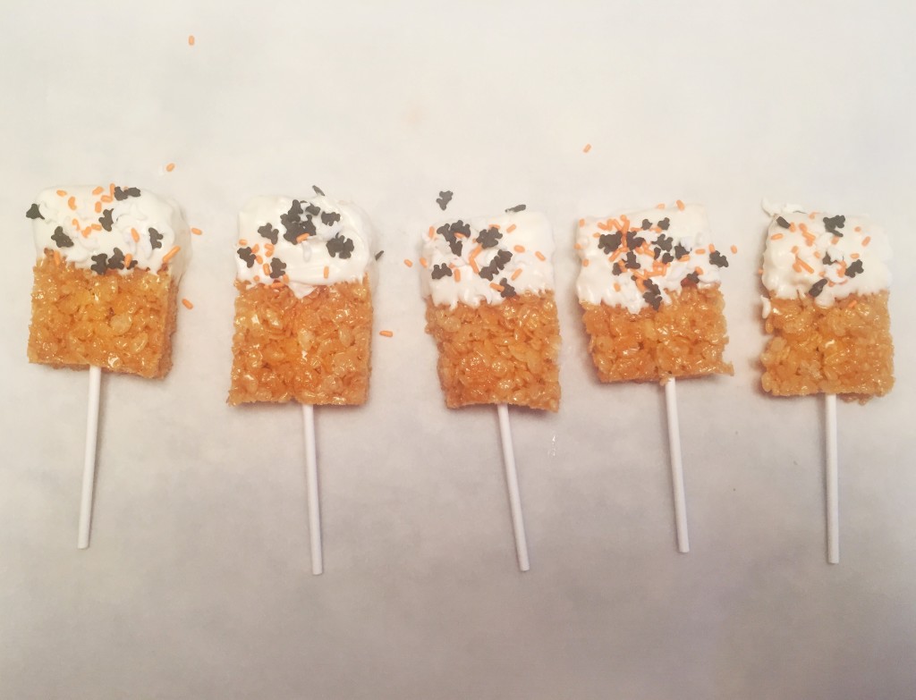 Last Minute Halloween Rice Krispie Treats - Rad Maverix
