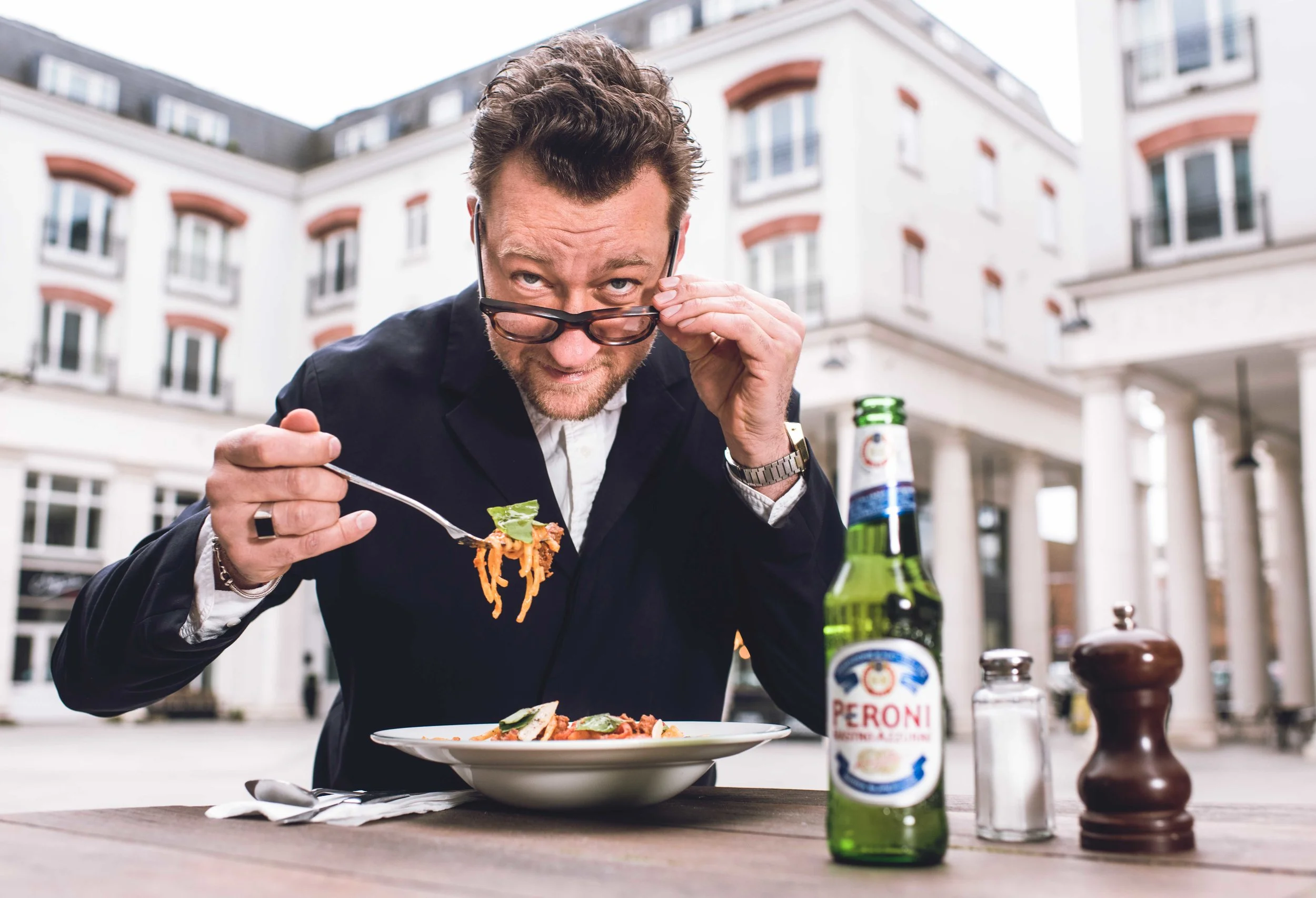 Tiffany Brien, and Peroni global brand ambassador, Federico Riezzo, officially launch The House of
Peroni Presents: La Primavera Belfast at Coppi in St. Anne’s Square. The sights, sounds and scents of
springtime in Italy are set to take over the heart of Belfast this April, as St. Anne’s Square becomes
home to The House of Peroni Presents: La Primavera from Thursday, 5 th April, to Saturday, 7 th April
2018. Photograph: Elaine Hill.