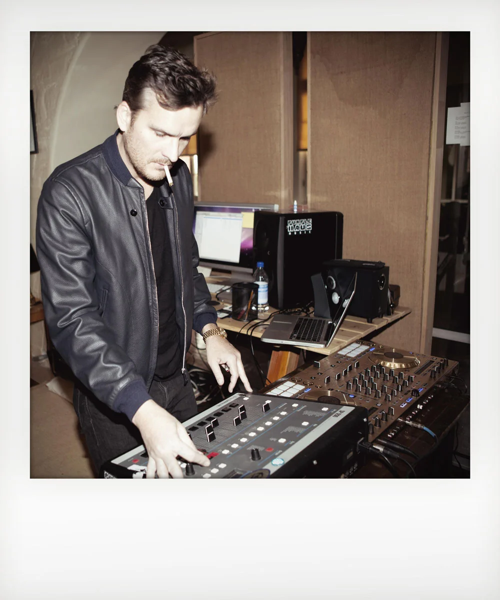MG_7983_studio2_instant.jpg