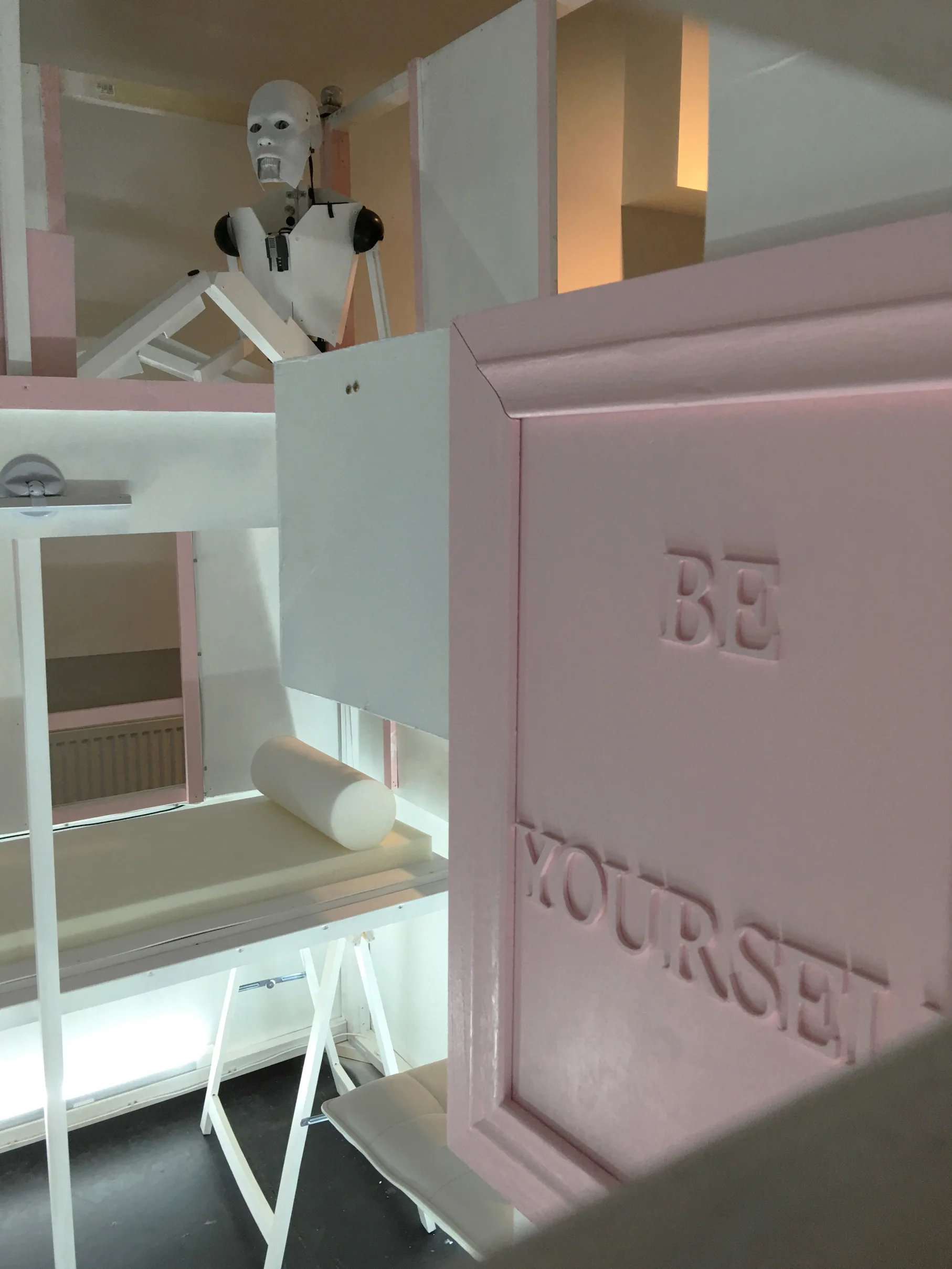 CR2016_frieze11.jpg