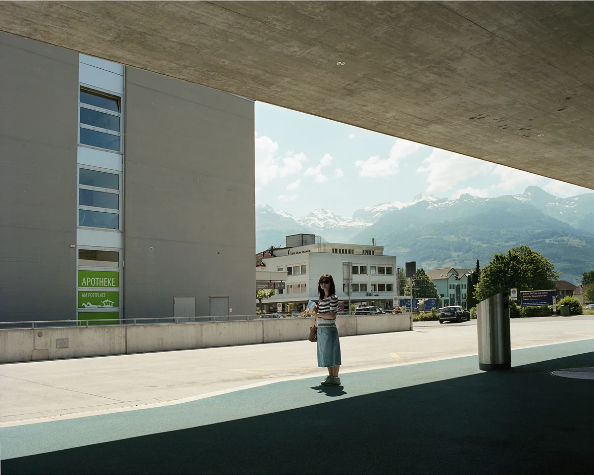 LIE022-2.jpg