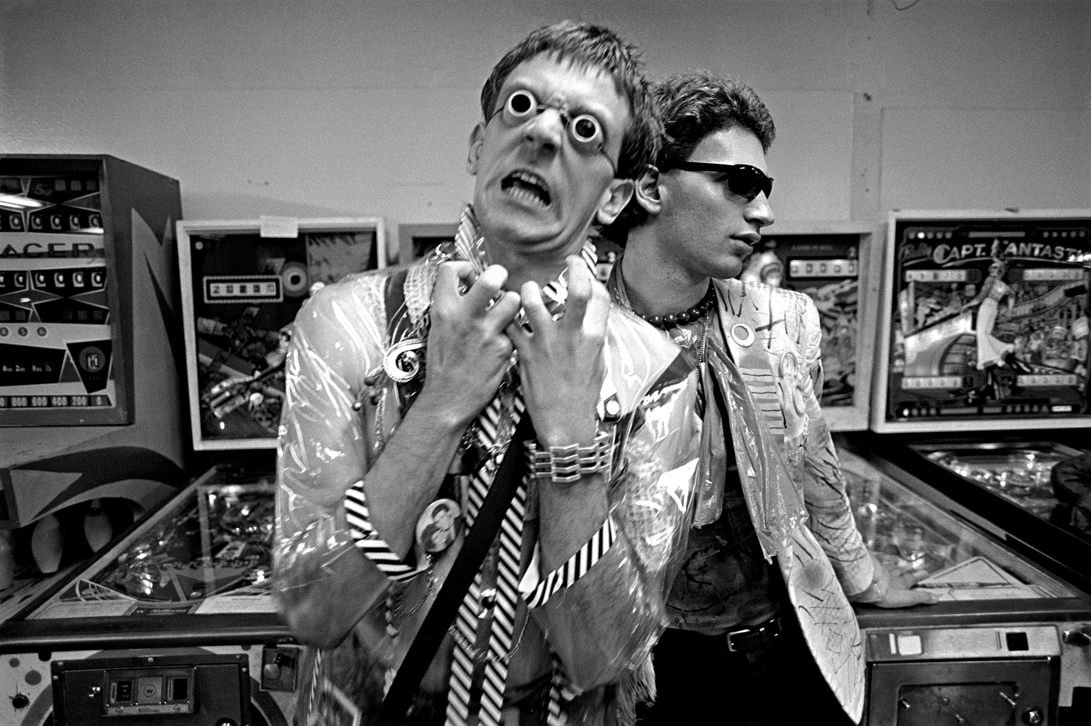 John Denney and Nicky Beat (The Weirdos) in Hollywood, 1977. Photo: Melanie Nissen.